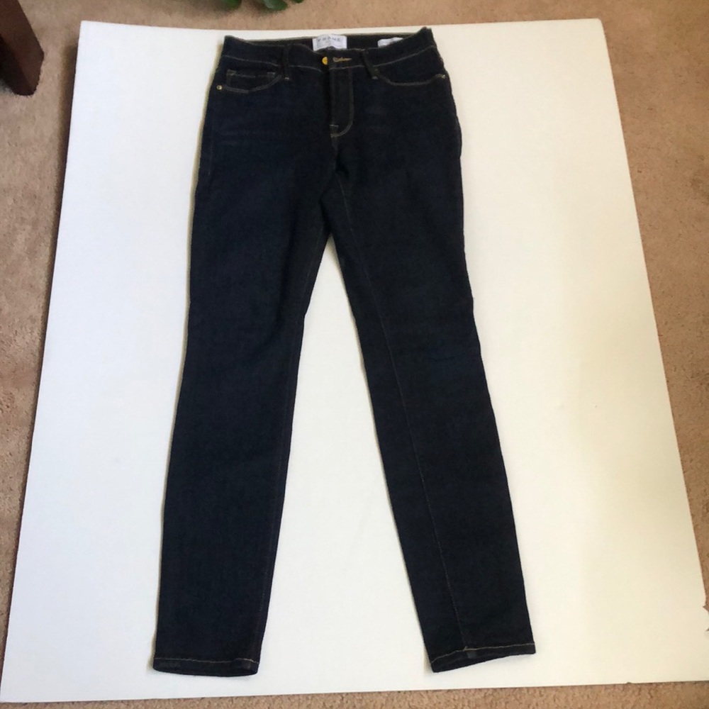 Frame Le Skinny de Jeanne Jeans. Like new!